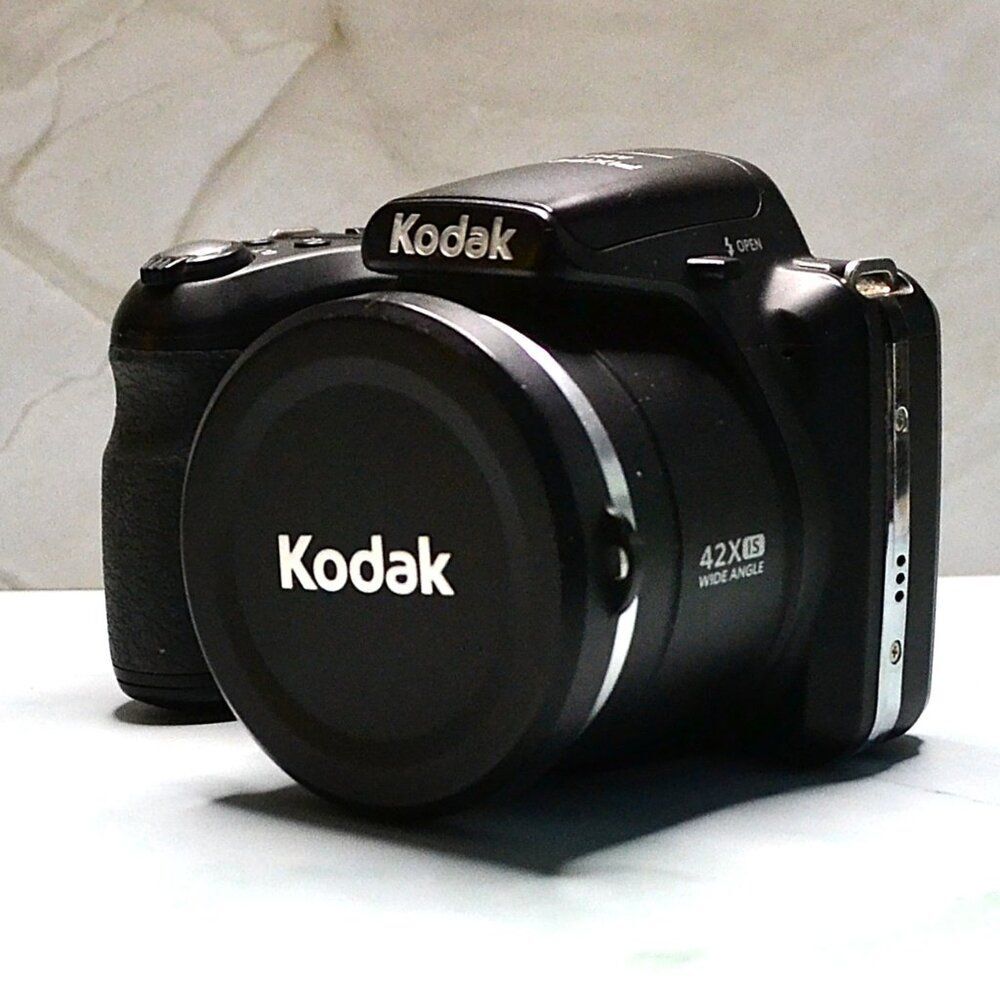 Kodak Pix Pro Digital Bridge Camera AZ421 Black Works Create Memories